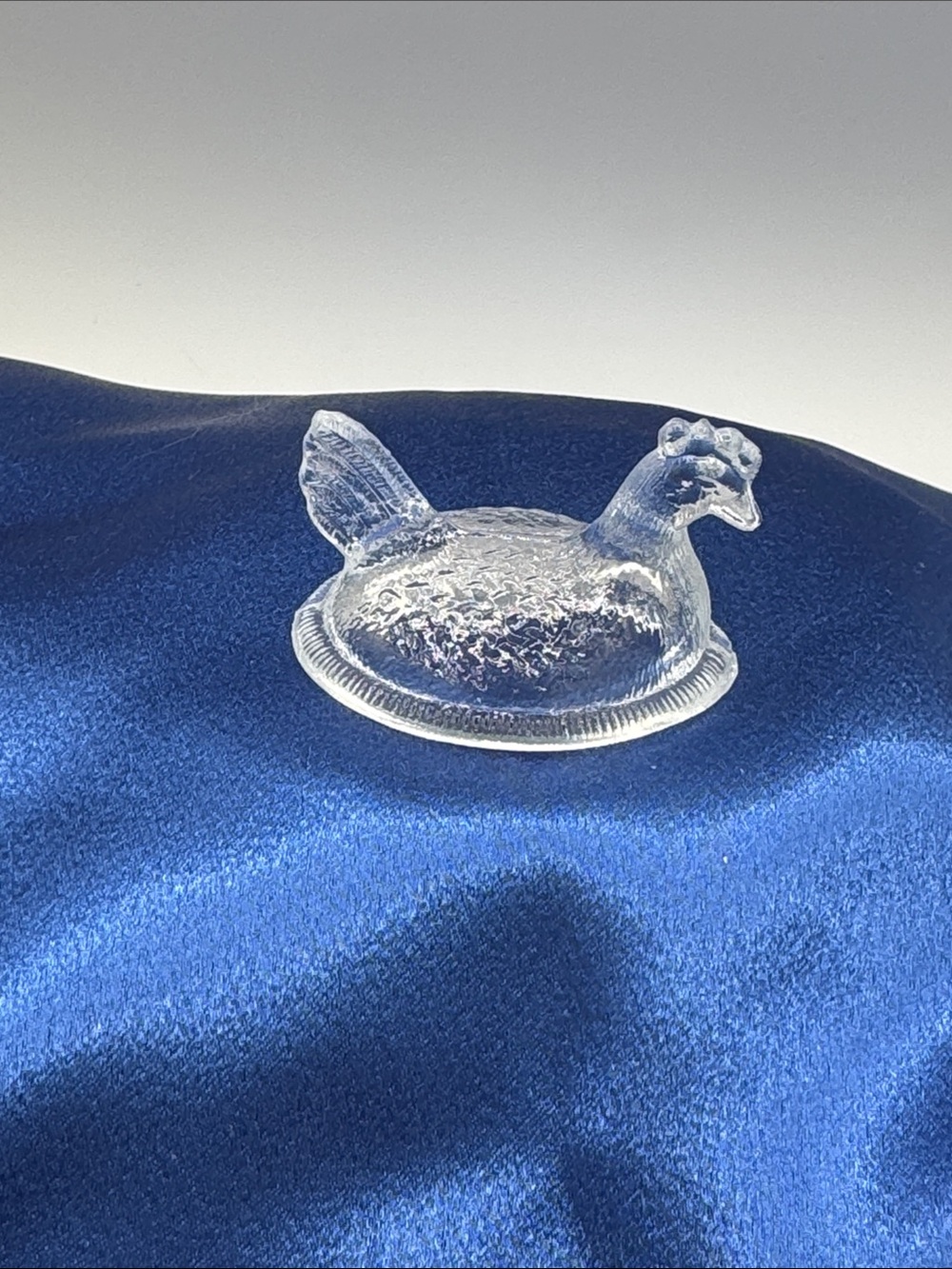 Clear Glass Hen on a nest Lid Only! 2 1/4” long, good condition, just no base.